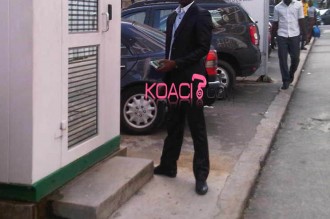 Côte d'Ivoire : Des brouteurs en cols blancs détournent plus d'un milliard de Fcfa d'une banque